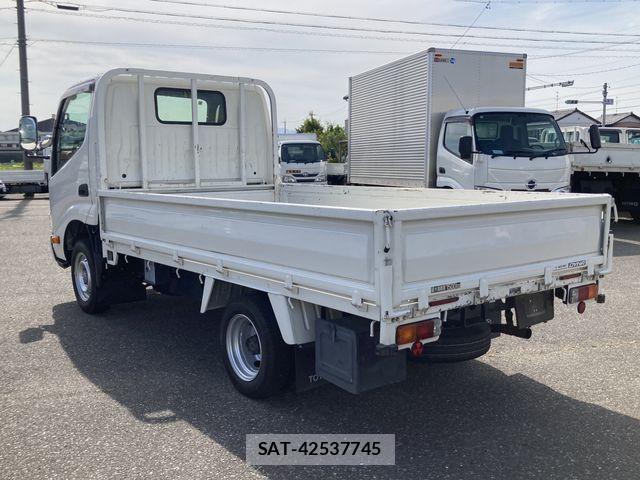 Toyota DYNA TRUCK 2020-06 7357598-2