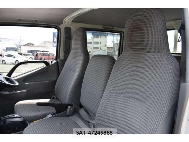 Toyota DYNA TRUCK 2020-04 7357600-12