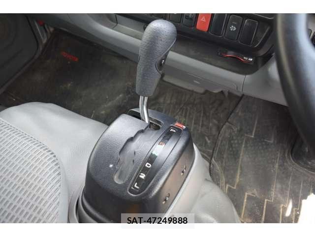 Toyota DYNA TRUCK 2020-04 7357600-2