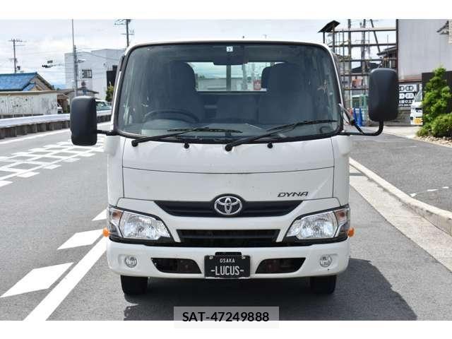 Toyota DYNA TRUCK 2020-04 7357600-5