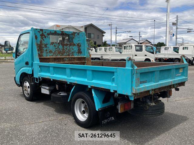 Toyota DYNA TRUCK 2004-03 7357609-1