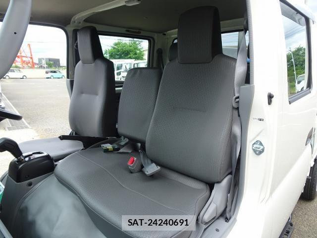 Toyota DYNA TRUCK 2026-05 7508568-11