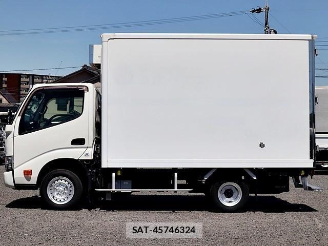 Toyota DYNA TRUCK 2021-03 7500366-8