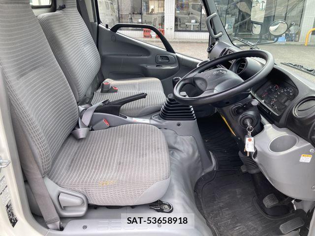 Toyota DYNA TRUCK 2015-03 7722904-2