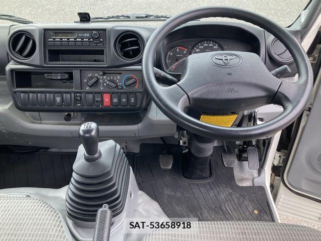 Toyota DYNA TRUCK 2015-03 7722904-4