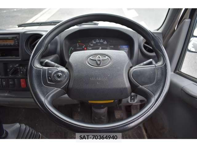Toyota DYNA TRUCK 2019-10 7722884-1