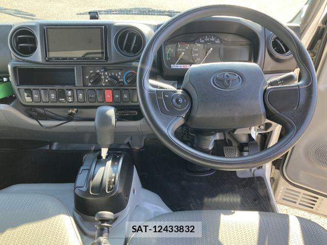 Toyota DYNA TRUCK 2024-06 7722881-10