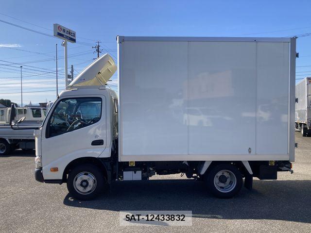 Toyota DYNA TRUCK 2024-06 7722881-3