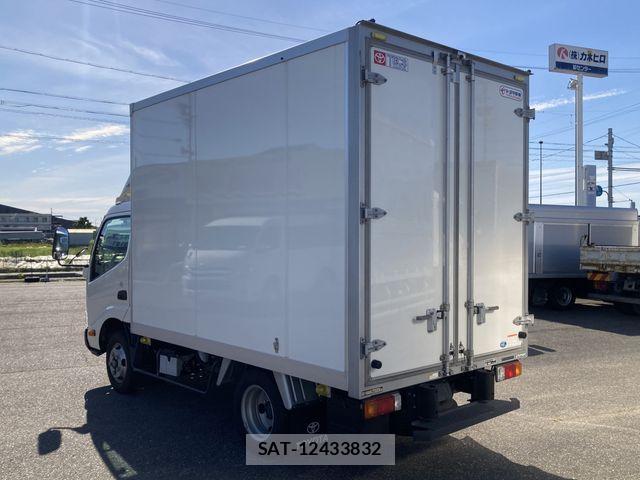 Toyota DYNA TRUCK 2024-06 7722881-4