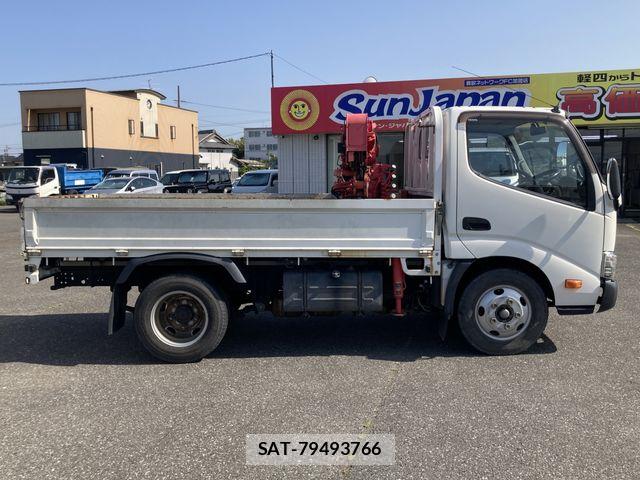 Toyota DYNA TRUCK 2017-04 7722887-23