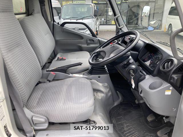 Toyota DYNA TRUCK 2017-06 7784493-7