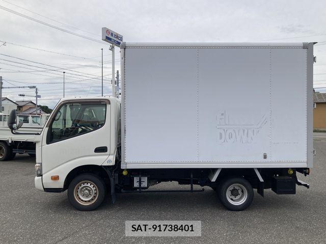 Toyota DYNA TRUCK 2019-06 7784494-2