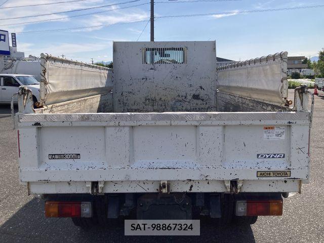Toyota DYNA TRUCK 2021-08 7784502-22
