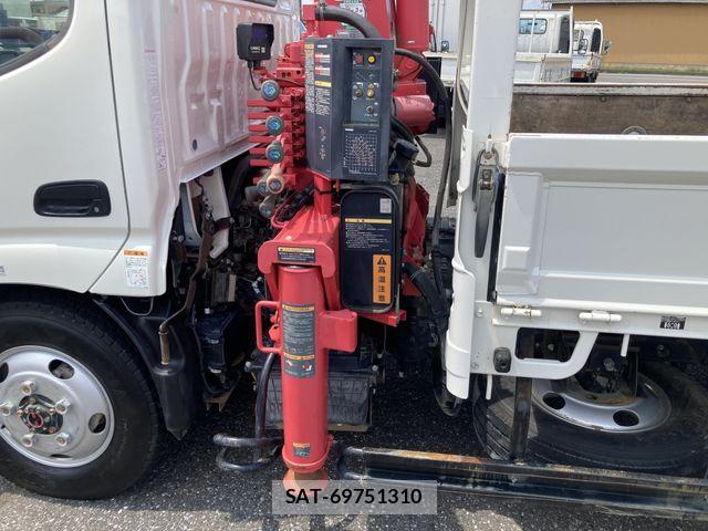 Toyota DYNA TRUCK 2017-02 7784497-13