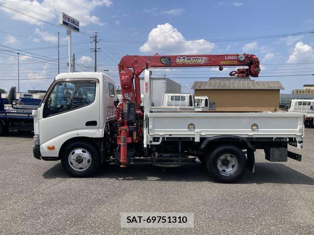 Toyota DYNA TRUCK 2017-02 7784497-2