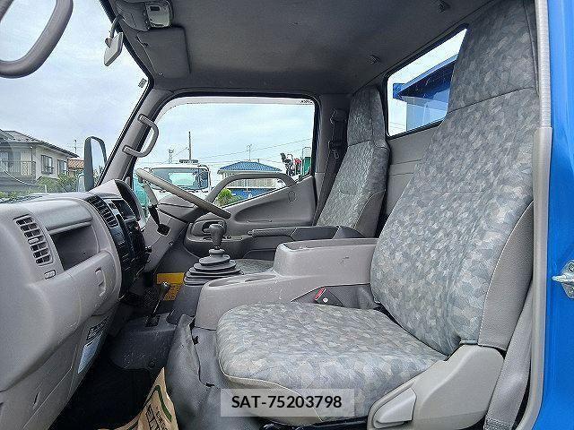 Toyota DYNA TRUCK 2002-02 7961328-13