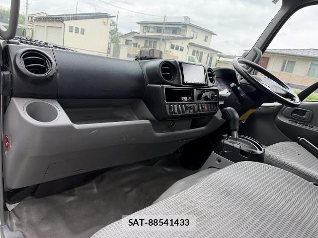Toyota DYNA TRUCK 2017-12 7961322-19