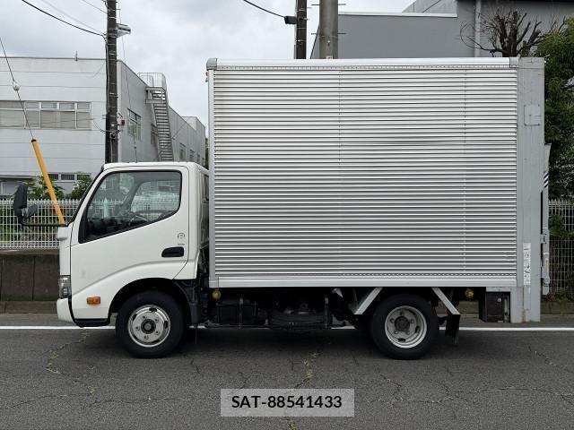 Toyota DYNA TRUCK 2017-12 7961322-2