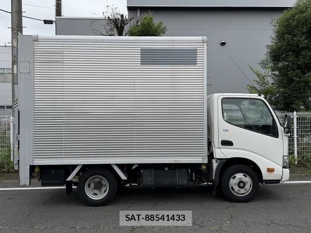 Toyota DYNA TRUCK 2017-12 7961322-3