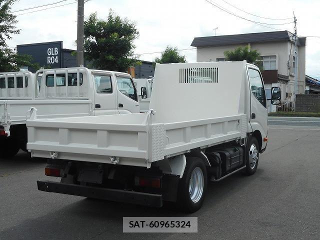 Toyota DYNA TRUCK 2011-11 7961331-6