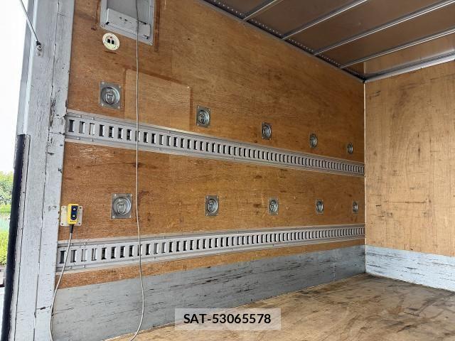 Toyota DYNA TRUCK 2018-06 7961321-22