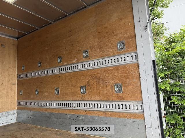 Toyota DYNA TRUCK 2018-06 7961321-23