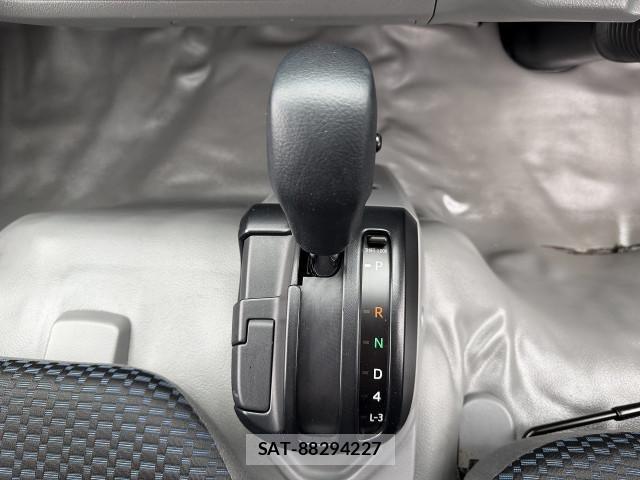 Toyota DYNA TRUCK 2020-03 7961316-17