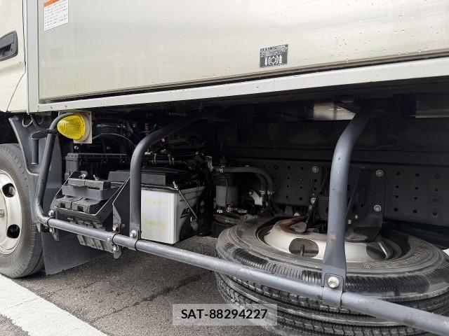 Toyota DYNA TRUCK 2020-03 7961316-8