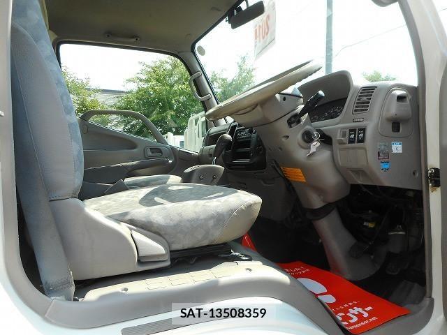 Toyota DYNA TRUCK 2012-04 7961335-12