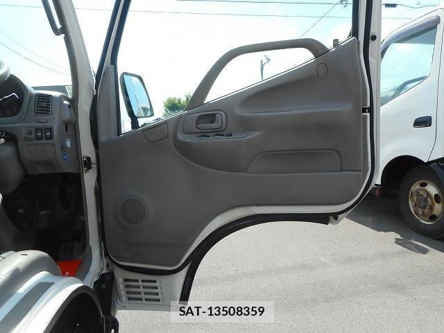 Toyota DYNA TRUCK 2012-04 7961335-13