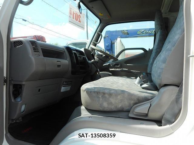 Toyota DYNA TRUCK 2012-04 7961335-17