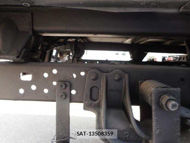 Toyota DYNA TRUCK 2012-04 7961335-27