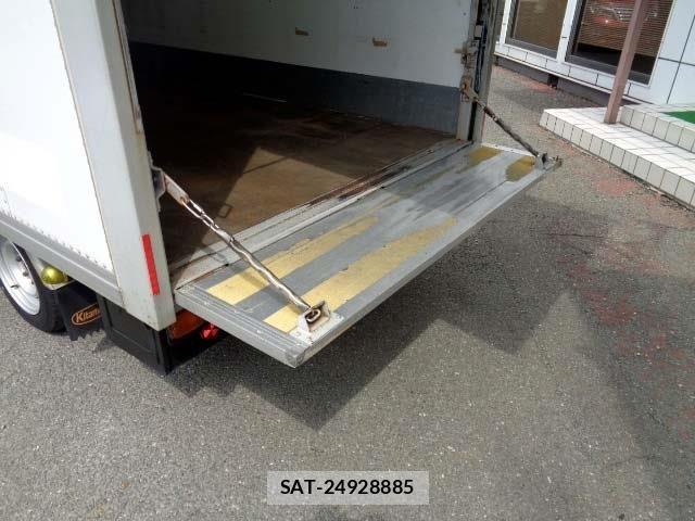 Toyota DYNA TRUCK 2017-06 7979101-12