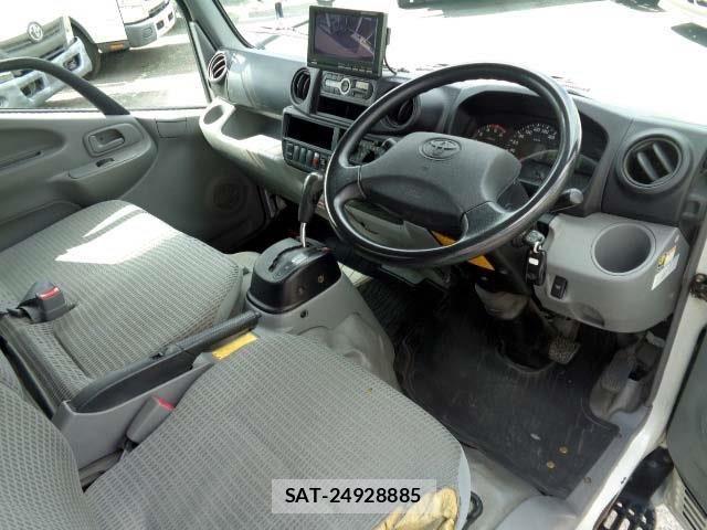 Toyota DYNA TRUCK 2017-06 7979101-2