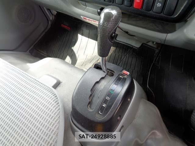 Toyota DYNA TRUCK 2017-06 7979101-6