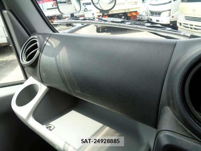 Toyota DYNA TRUCK 2017-06 7979101-7