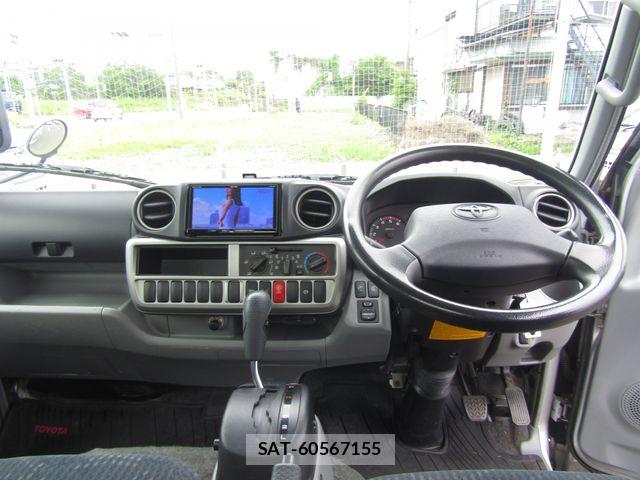Toyota DYNA TRUCK 2021-04 8035324-10