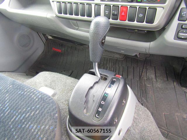 Toyota DYNA TRUCK 2021-04 8035324-13