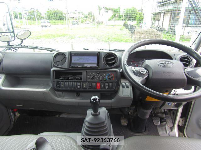 Toyota DYNA TRUCK 2020-03 8035325-10