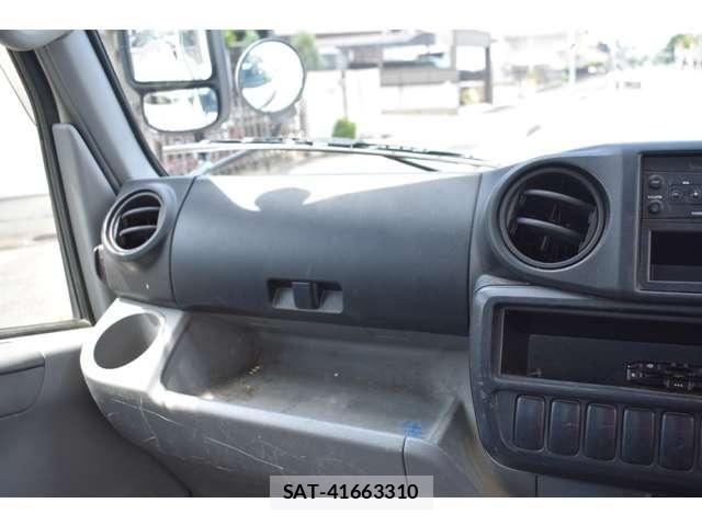 Toyota DYNA TRUCK 2019-02 8035333-19
