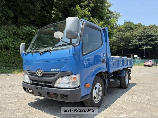Toyota DYNA TRUCK 2014-03 8158317-0