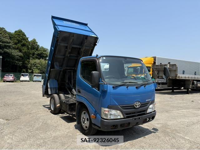 Toyota DYNA TRUCK 2014-03 8158317-10