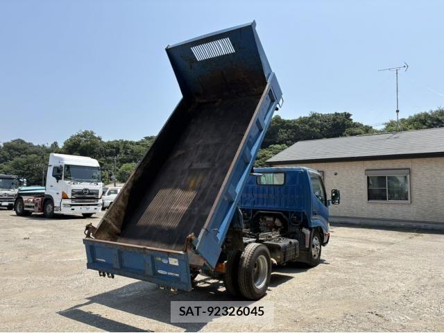 Toyota DYNA TRUCK 2014-03 8158317-11