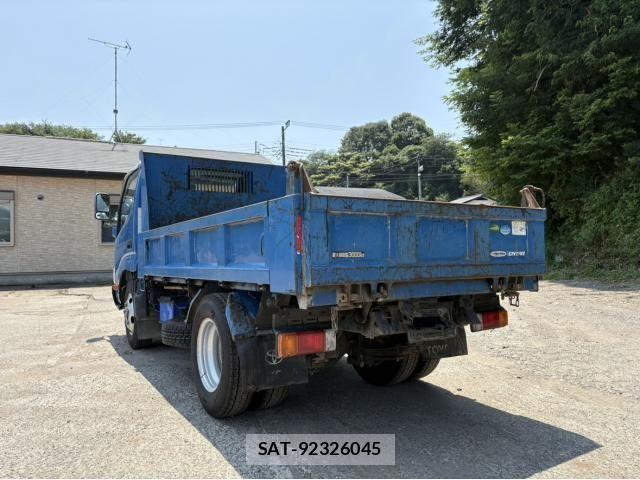 Toyota DYNA TRUCK 2014-03 8158317-1