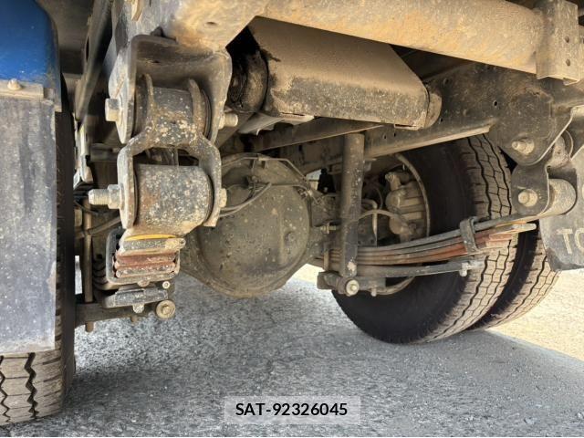 Toyota DYNA TRUCK 2014-03 8158317-24