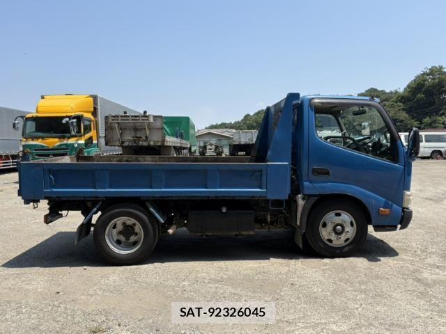 Toyota DYNA TRUCK 2014-03 8158317-7