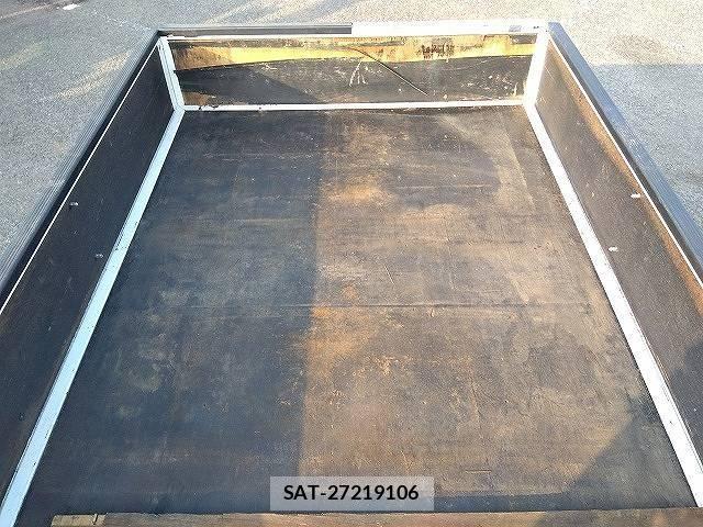 Toyota DYNA TRUCK 2003-07 8207353-9