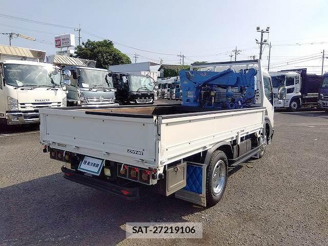 Toyota DYNA TRUCK 2003-07 8207353-2
