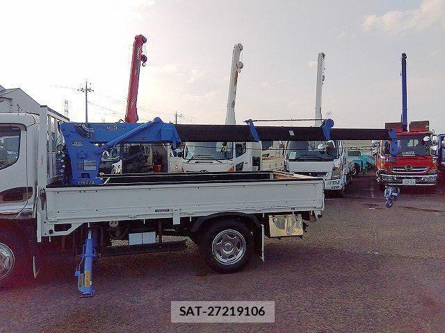 Toyota DYNA TRUCK 2003-07 8207353-5