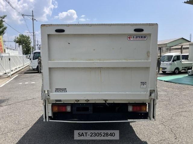 Toyota DYNA TRUCK 2022-01 8207352-5